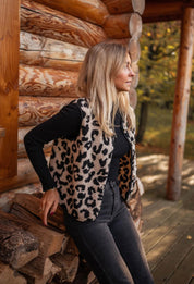 Alida | Dames Teddy Bodywarmer met Luipaard Print