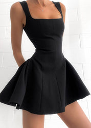 Milano | Trending Little Black Dress Flare Mini Jurk