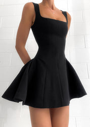 Milano | Trending Little Black Dress Flare Mini Jurk