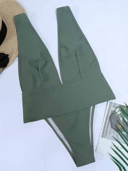 Lou-Anne | Badpak met Diepe V-hals en Open Rug Design – Sexy & Elegant Zomerlook