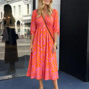 June | Elegante Zomerse Oranje Midi Jurk