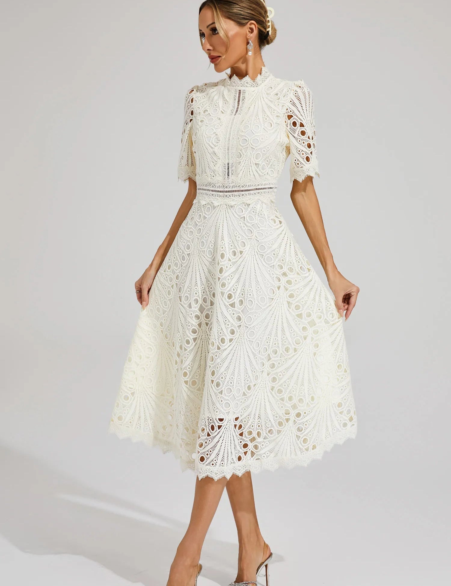 Lina | Dames Midi-jurk - Delicaat Kant, Elegant en Flatterend 1