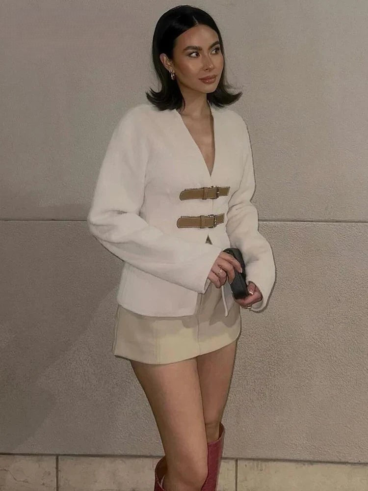 Xiandra | Wollen Dames Jasje - Elegant Ontwerp met Leren Gesp