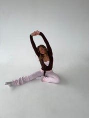 Bouchra | Bruine Wikkel Top van Vegan Suède met Lange Mouw