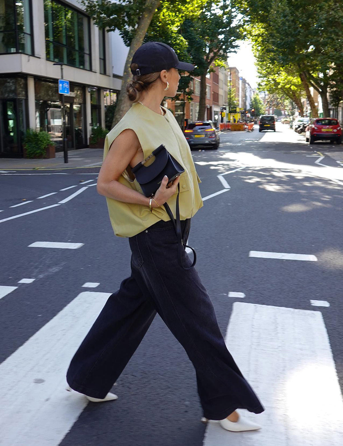 Olly | Stijlvol Mouwloos Dames Vest met Rits2