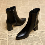 Delfia | Sculpted Enkelboots met Hak – Zwarte Leren Look