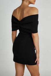Sophie | Dames Mini Jurk - Zwart Off-Shoulder met Strik, Elegant 3