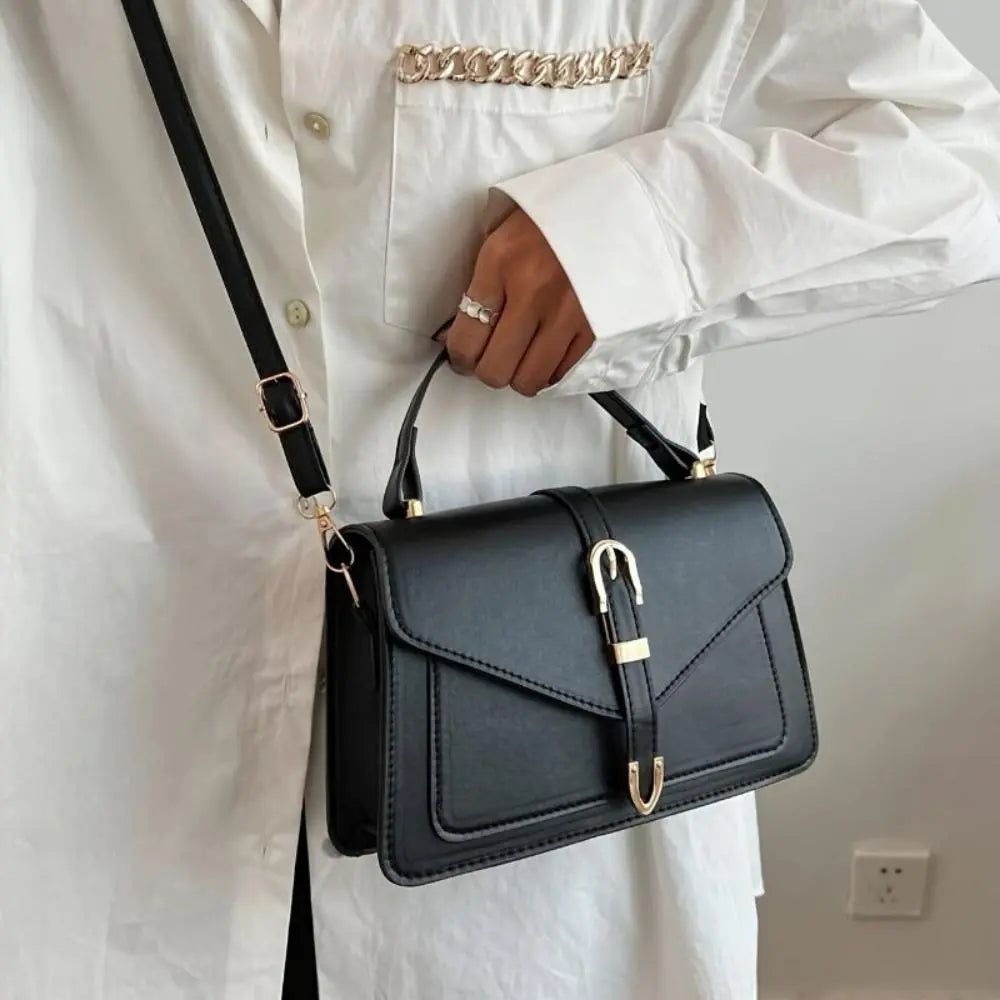 Sorel | Minimalistische Crossbody Tas met Gespsluiting