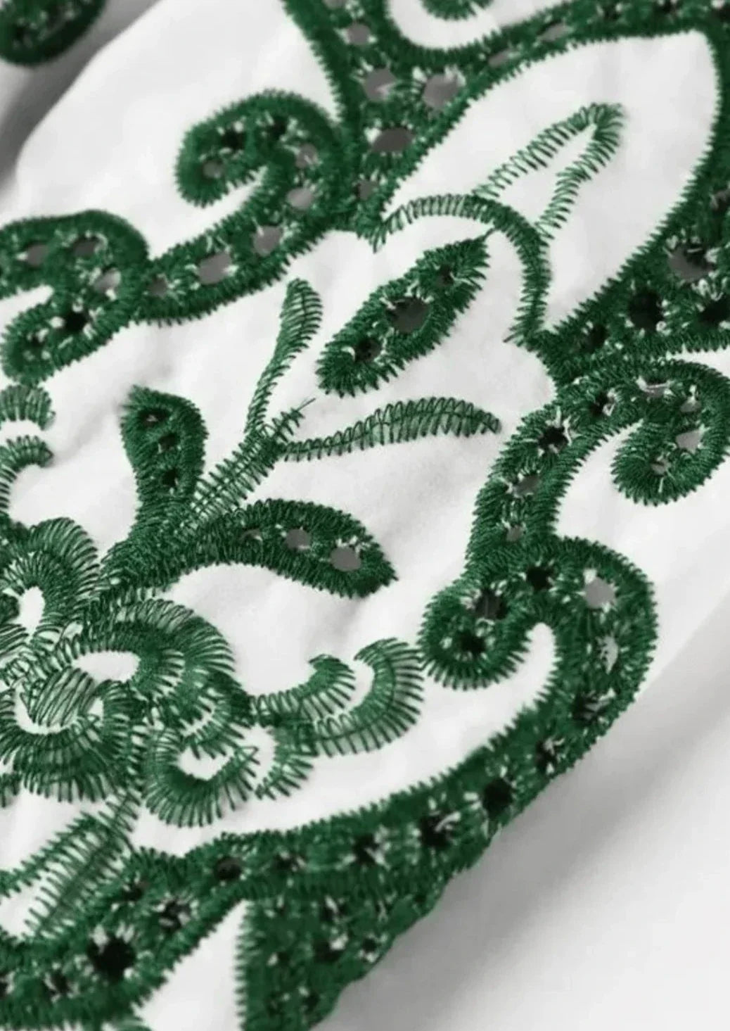 Amalia | Lange Katoenen Zomerjurk met Open Rug – Wit-Groen