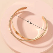 Goudkleurige Verstelbare Dames Armband – Kruisdesign