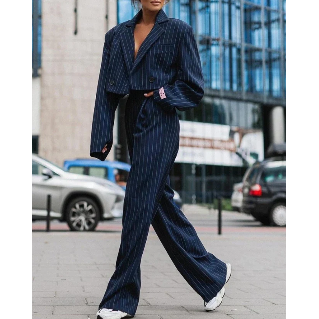 Enya | Tweedelige Damespak - Cropped Colbert en Broek