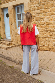 Frida | Rode Dames Gilet Met Knopen – Luchtig & Stijlvol