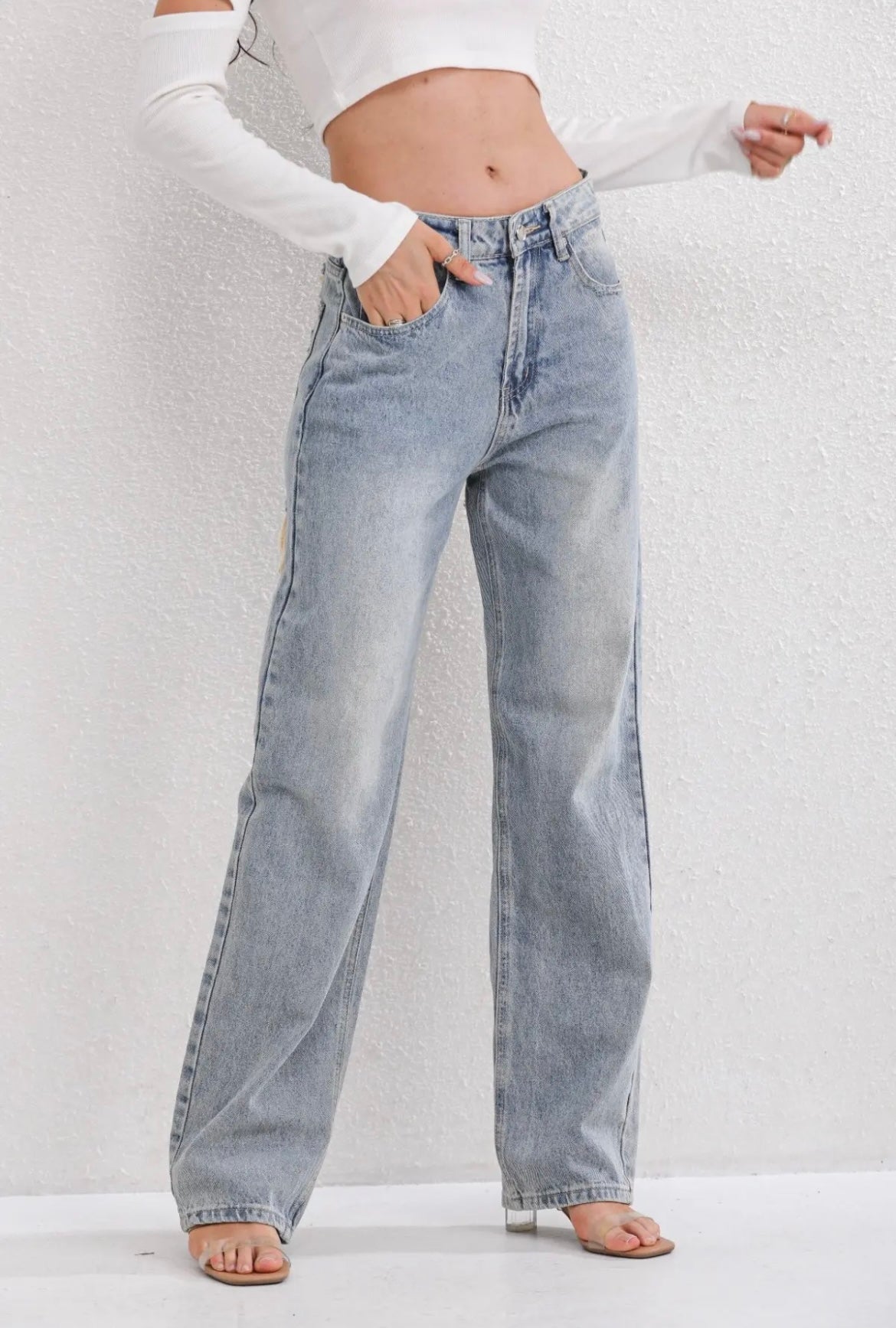 Burgina | Vintage Ripped Jeans met Uniek Patchwork Detail