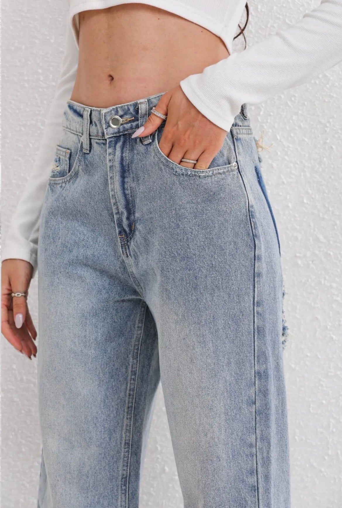 Burgina | Vintage Ripped Jeans met Uniek Patchwork Detail