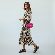 Nadia | Panterprint Midi Jurk - Trendy, Comfortabel, Flatterend Silhouet