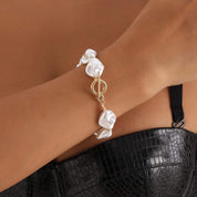 Wendy | Dames Ketting - Unieke Barok Parel met Onregelmatige Kralen 3