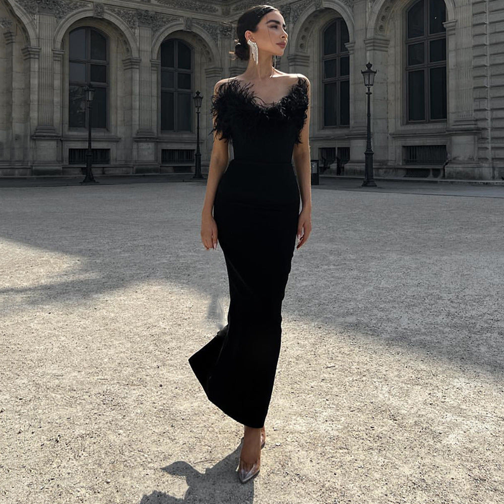 Wendy | Feestjurk Dames - Mouwloze Bodycon met Off-Shoulder, Zwart 1