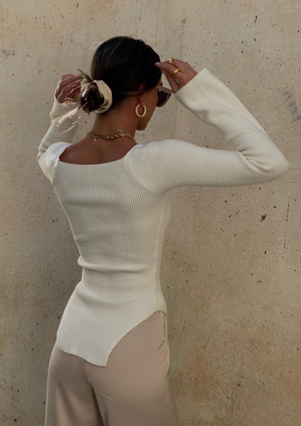 Joy-Ann | Beige Gebreide Body Top met Vierkante Hals