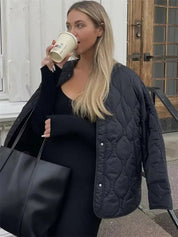 Wolff | Korte Gewatteerde Jas Dames - Trendy, Comfortabel en Warm