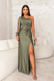 Zita | Elegante Satijnen One-Shoulder Avondjurk met Split