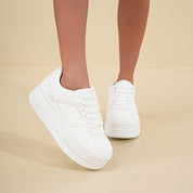 Enya | Witte Trendy Dames Sneakers met Plateauzool – Comfort & Stijl
