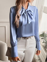 Elly | Damesblouse met Strik Hals en Elegante Mouwen