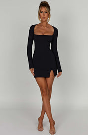 Belle | Elegante Zwarte Mini-jurk met Vierkante Halslijn