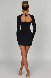 Belle | Elegante Zwarte Mini-jurk met Vierkante Halslijn