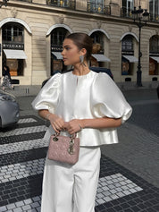 Elegante Satijnen Top met Pofmouwen