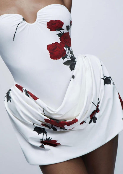 Fortuna | Witte Mini Jurk met Rozenprint – Stretch & Drape