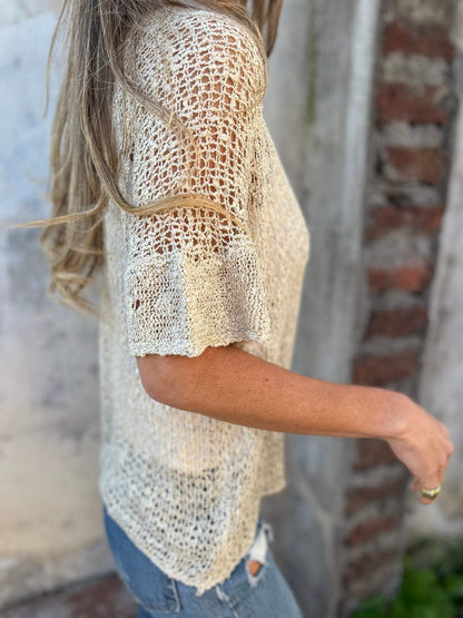 Nena | Gebreide Top met V-hals en Knoop Detail