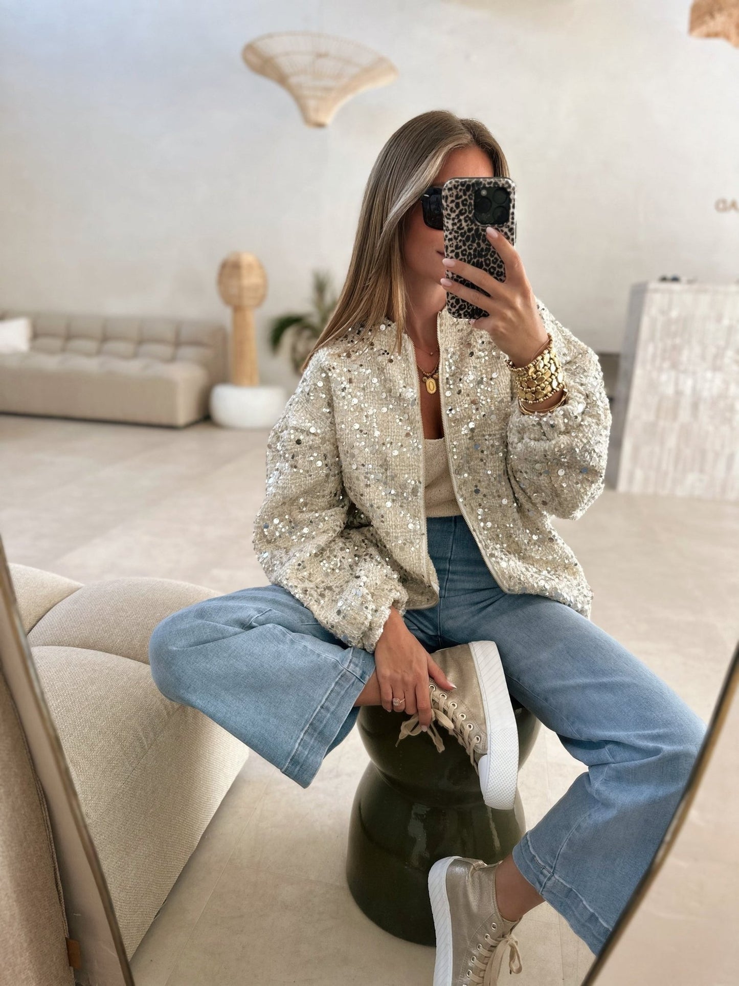 Dova | Pailletten Bomberjack met Glitters – Stijlvol en Comfortabel