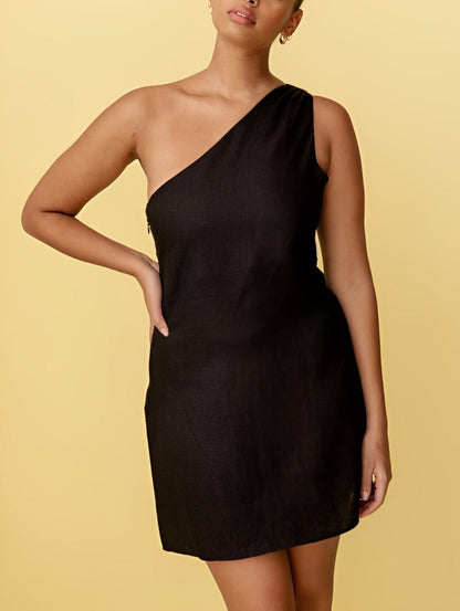 Solenne | One-Shoulder Mini Jurk