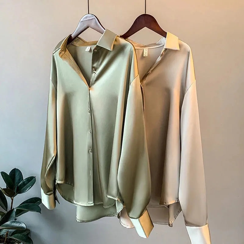 Feline | Elegante losse satijnen blouse voor dames