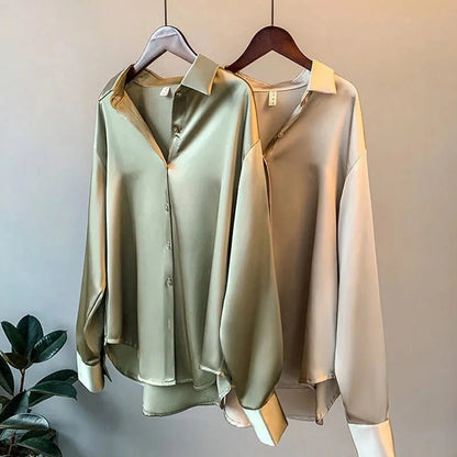 Feline | Elegante losse satijnen blouse voor dames