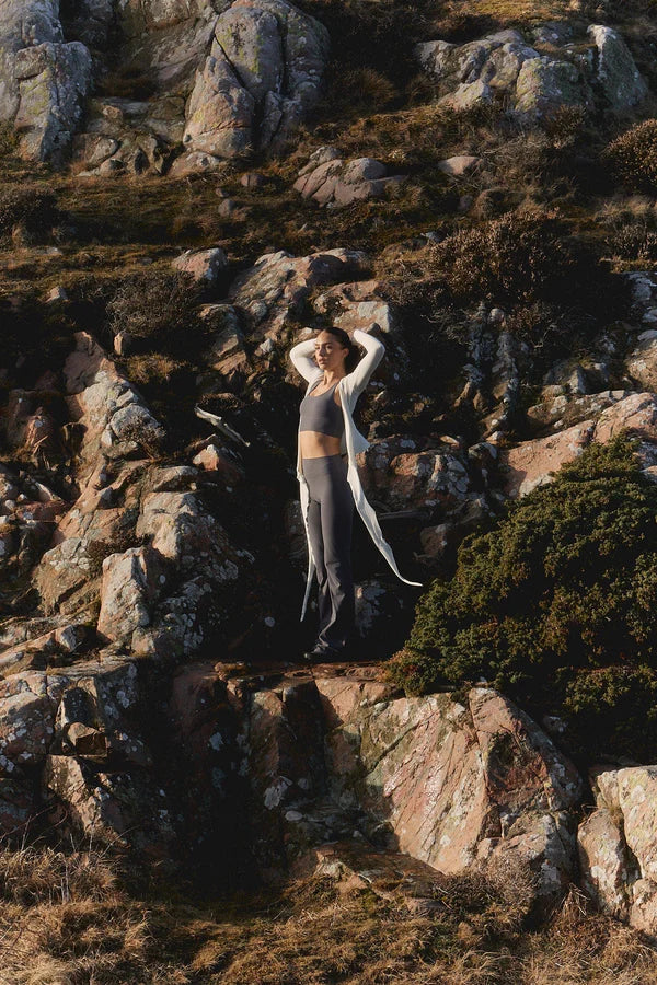 Loura | Lange Mouwen Yoga Wikkelblouse Wit