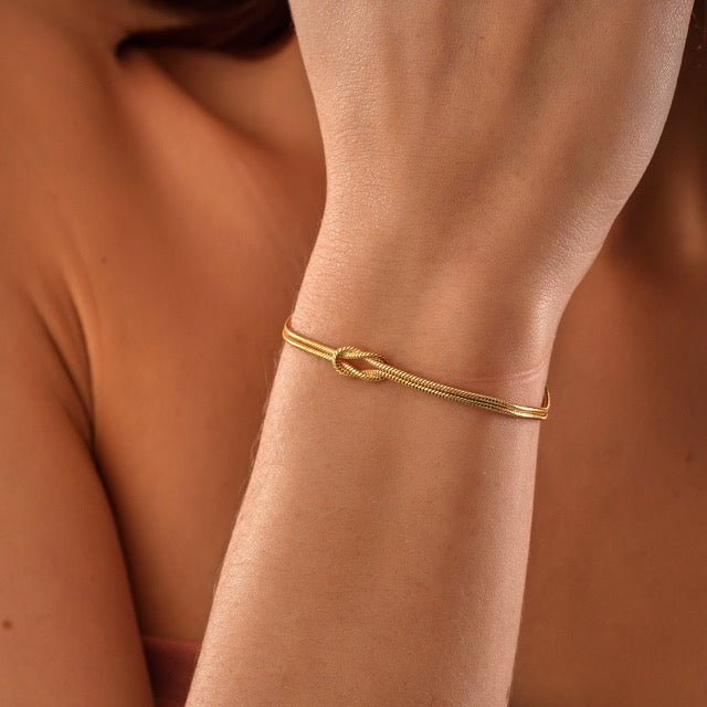 Amore | Minimalistische Liefdesknoop Armband