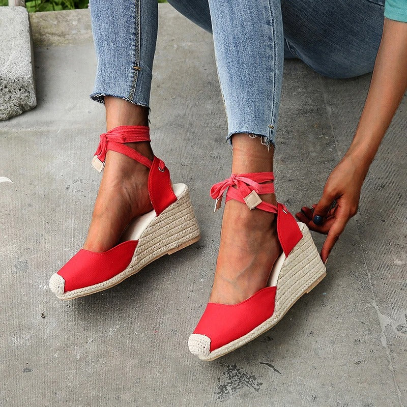 Alae | Comfortabele Sleehakken Wedges met Strik